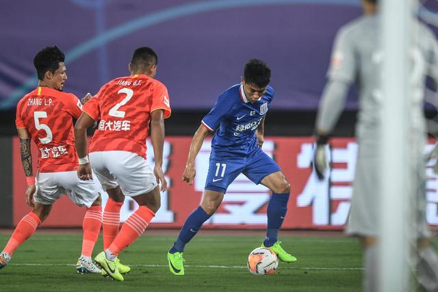 周琦关键两罚全丢！程帅澎25分浙江逆转广东