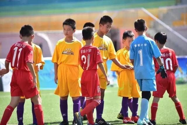 欧冠-金玟哉头球制胜 拜仁1-0巴黎圣日耳曼