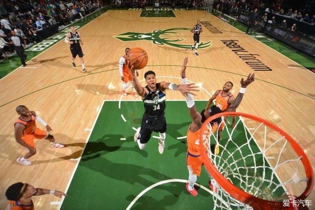 萨林杰17+20费尔德37分 深圳力克山西8连胜